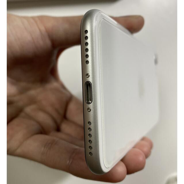 アップル iPhoneSE 第2世代 64GB ホワイト simフリー