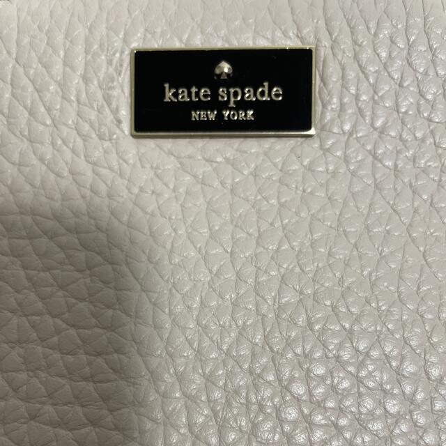 kate spade new york(ケイトスペードニューヨーク)のケイトスペード　ショルダーバッグ　ベージュ レディースのバッグ(ショルダーバッグ)の商品写真
