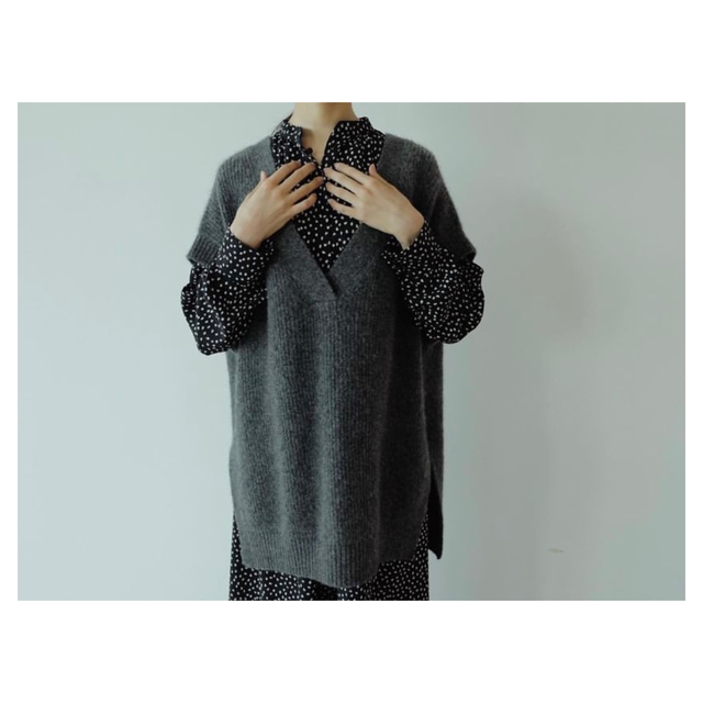 今期◇CADUNE◇ニットベスト 1