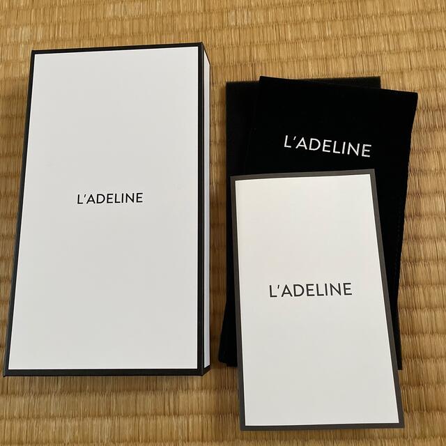 L'ADELINE iPhone12ケース スマホ/家電/カメラのスマホアクセサリー(iPhoneケース)の商品写真