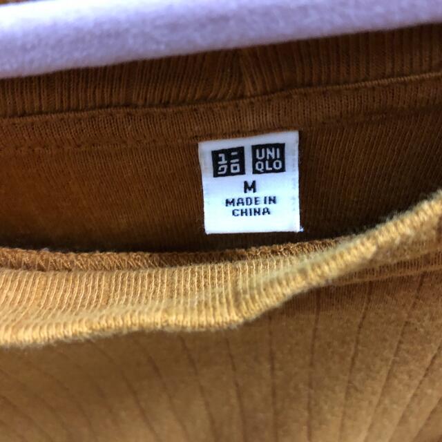 UNIQLO(ユニクロ)のユニクロ　レディース　トップス　Mサイズ　茶色　キャメル色 レディースのトップス(Tシャツ(半袖/袖なし))の商品写真