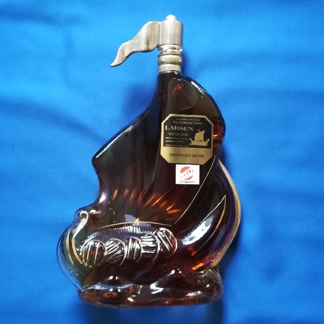 ラーセン/LARSEN VIKING COGNAC 700ml 40%