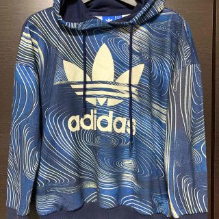 アディダス(adidas)のadidasパーカー(パーカー)