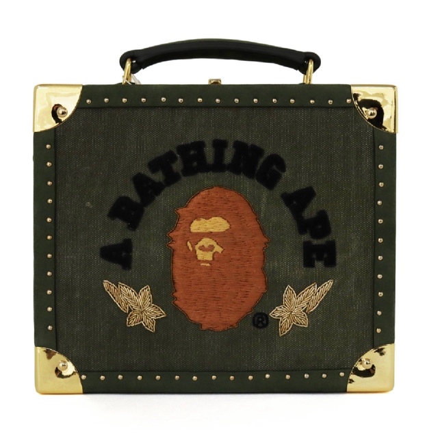 値下げ！BAPE(R)×READYMADE CLUTCH BAG 完売品