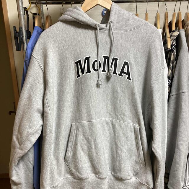 MOMA パーカー