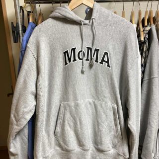 モマ(MOMA)のMOMA パーカー(パーカー)