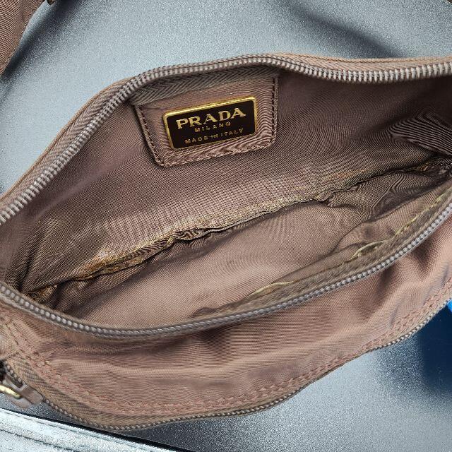 PRADA(プラダ)の確実正規品　プラダ　ビーズ刺繍　ウェストポーチ　レア レディースのバッグ(ボディバッグ/ウエストポーチ)の商品写真