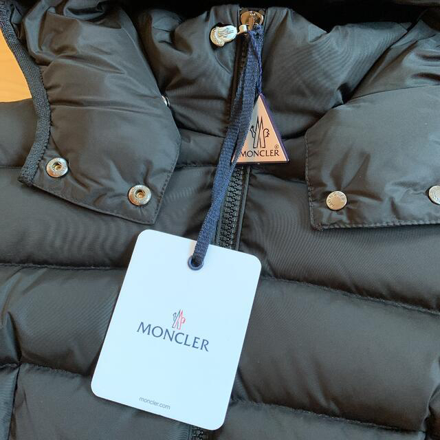 MONCLER - 新品 モンクレール シャーパル 14A 黒 ダウン MONCLER - 新品 モンクレール シャーパル 14A 黒 ダウン