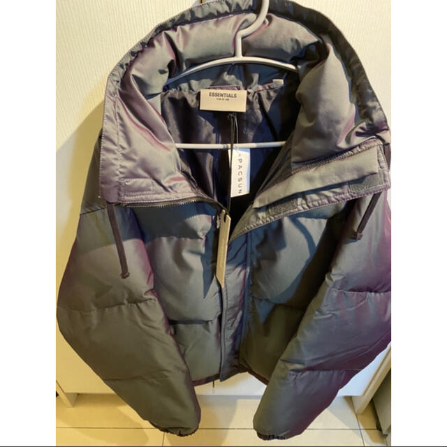 Essential(エッセンシャル)のFear Of God Essentials Puffer Jacket メンズのジャケット/アウター(ダウンジャケット)の商品写真