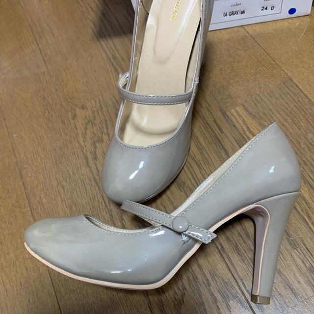 新品未使用⭐︎24㎝⭐︎ストラップパンプス⭐︎グレージュ レディースの靴/シューズ(ハイヒール/パンプス)の商品写真