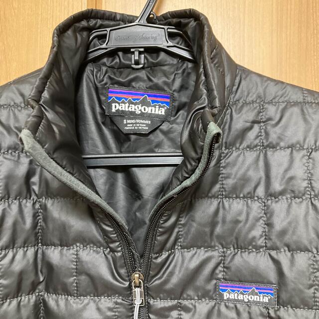 patagonia(パタゴニア)の極美品&1番人気ブラック　patagonia パタゴニアナノパフジャケット　S  メンズのジャケット/アウター(ナイロンジャケット)の商品写真