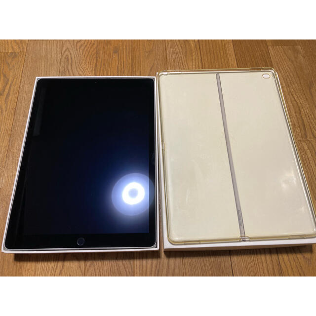 iPad 第1世代12.9Wi-Fi 32GBの通販 by かにかに｜アイパッドならラクマ ...