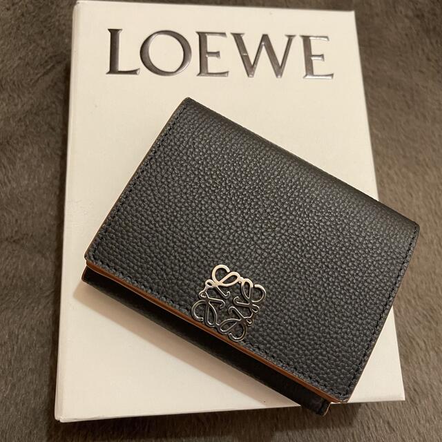 新着商品 LOEWE - LOEWE アナグラムトライフォールド6ccブラック 財布