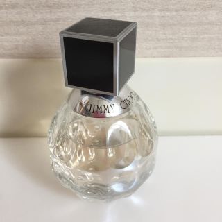 ジミーチュウ(JIMMY CHOO)のジミーチュウ オードトワレ 40ml 中古(香水(女性用))