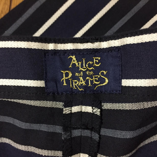 ALICE and the PIRATES(アリスアンドザパイレーツ)のアリスアンドザパイレーツ パンツ レディースのパンツ(スキニーパンツ)の商品写真