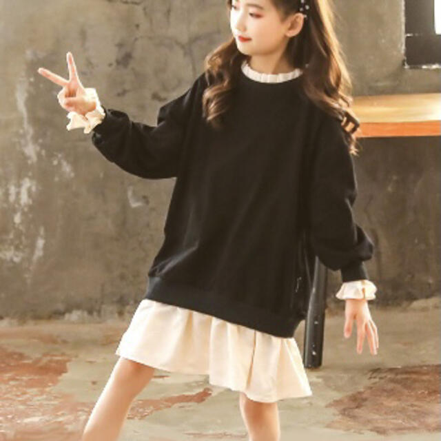 130センチ　ワンピース かわいい フリル サテン かわいい 黒ワンピース　 キッズ/ベビー/マタニティのキッズ服女の子用(90cm~)(ワンピース)の商品写真