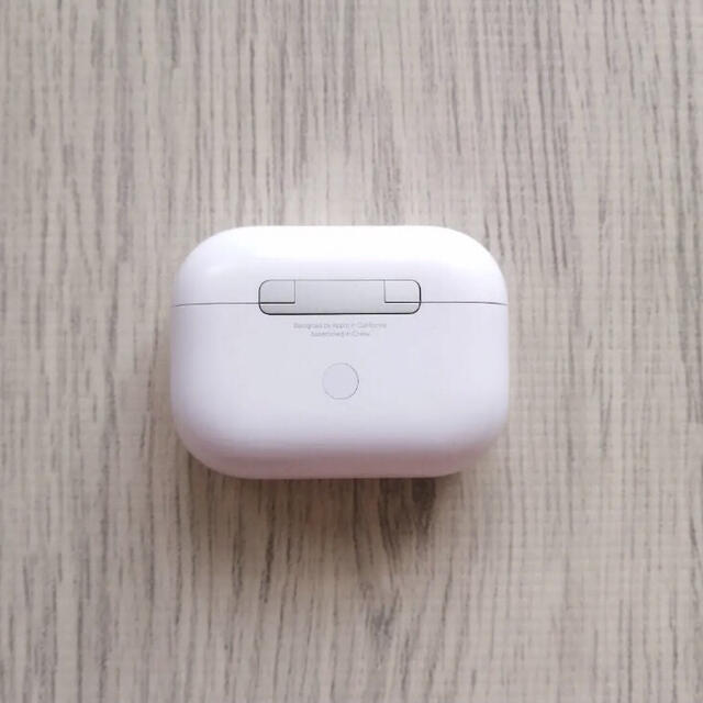 AirPods Pro エアーポッズプロ 本体　セット　イヤフォン＋充電ケース