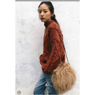 マウジー(moussy)のルミネ数量限定ファーショルダー(ショルダーバッグ)