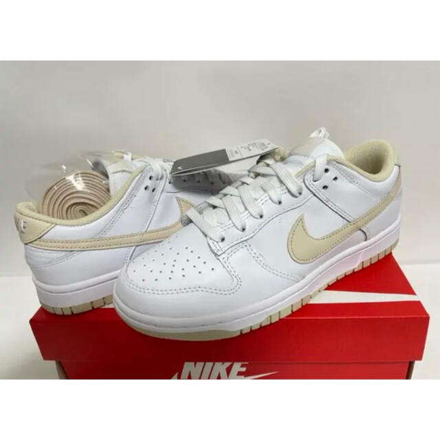 NIKE - 【新品】24.5㎝ ナイキ ウィメンズ ダンク ロー パールホワイトの通販 by JOY's shop|ナイキならラクマ NIKE - 【新品】24.5㎝ ナイキ ウィメンズ ダンク ロー パールホワイトの通販 by JOY's shop|ナイキならラクマ