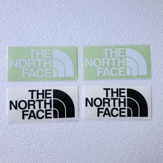ザノースフェイス(THE NORTH FACE)のノースフェイス カッティングステッカー 白 2枚 黒 2枚 NN88106(ステッカー)