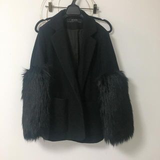 ザラ(ZARA)のZARA ボリュームファーテーラードコート(毛皮/ファーコート)