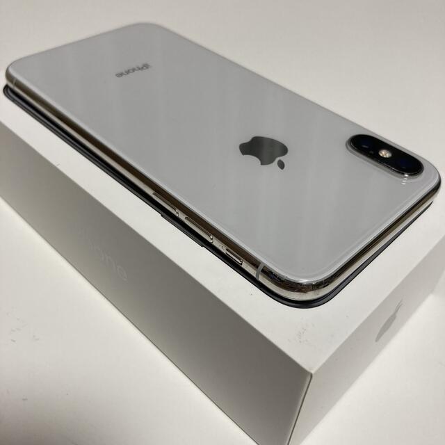 Apple(アップル)のiPhone X Silver 64 GB SIMフリー スマホ/家電/カメラのスマートフォン/携帯電話(スマートフォン本体)の商品写真