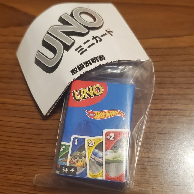 T-ARTS(タカラトミーアーツ)の【新品未開封】UNO ミニ（Hot Wheels Ver.） エンタメ/ホビーのテーブルゲーム/ホビー(トランプ/UNO)の商品写真