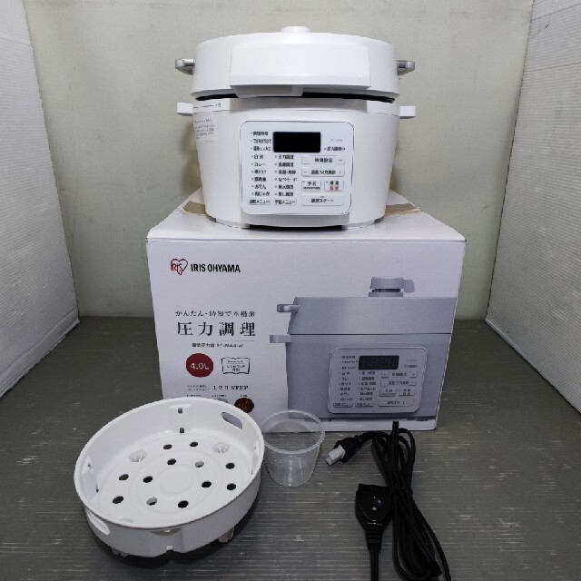 アイリスオーヤマ(アイリスオーヤマ)のアイリスオーヤマIRIS OHYAMA 電気圧力鍋  PC-MA4-W スマホ/家電/カメラの調理家電(調理機器)の商品写真