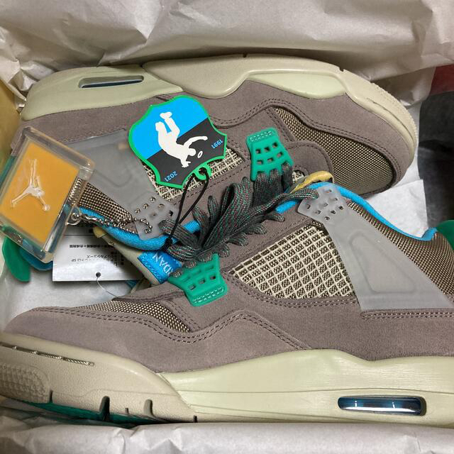 UNION NIKE AIR JORDAN 4 TAUPE HAZEメンズ