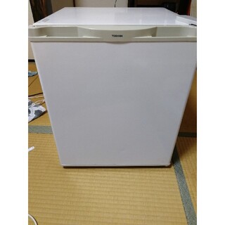 トウシバ(東芝)のTOSHIBA　東芝　1ドア冷蔵庫　39L　神戸市北区　引き取りのみ(冷蔵庫)