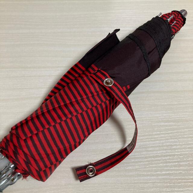 折りたたみ傘　赤 レディースのファッション小物(傘)の商品写真