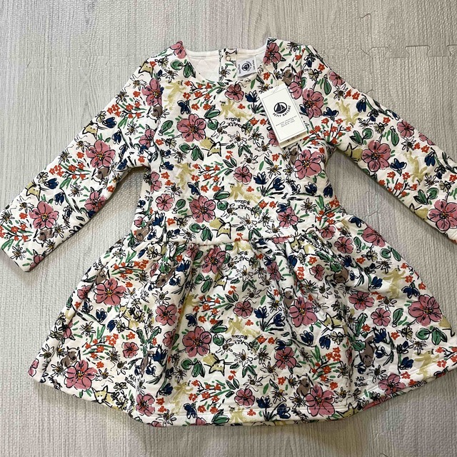 PETIT BATEAU(プチバトー)のプチバトー　チュビックキルティングプリントワンピース キッズ/ベビー/マタニティのキッズ服女の子用(90cm~)(ワンピース)の商品写真