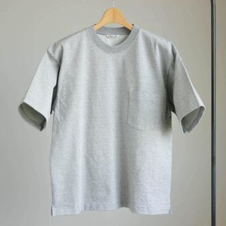 コモリ(COMOLI)のAURALEE オーラリー　STAND UP TEE スタンドアップT(Tシャツ/カットソー(半袖/袖なし))