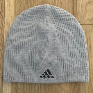 アディダス(adidas)のニット帽　adidas(ニット帽/ビーニー)