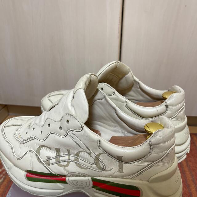 Gucci(グッチ)のGUCCI スニーカー　グッチ ロゴ レザー スニーカー メンズの靴/シューズ(スニーカー)の商品写真