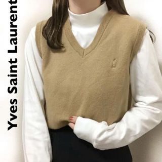 サンローラン(Saint Laurent)のイブサンローラン　ベストニット(ニット/セーター)