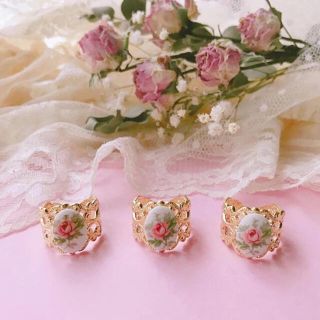 【値段交渉可能】Vintage rose cabochon ring(リング)