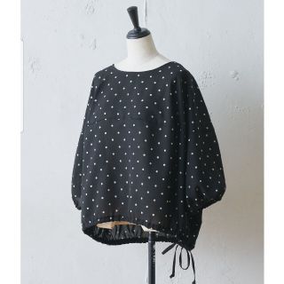 ビアズリー(BEARDSLEY)のBEARDSLEY ビアズリー　バルーンマルブラウス 新品 ドット ブラック(シャツ/ブラウス(長袖/七分))