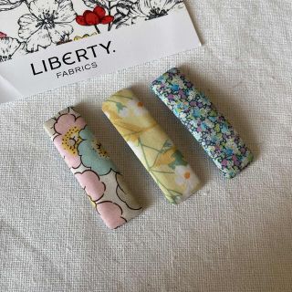 リバティ　パッチンピン　セット(ヘアアクセサリー)