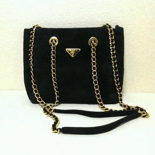 PRADA(スエード ・ ショルダーバッグ)のフリマアイテム一覧 PRADA(スエード ・ ショルダーバッグ)のフリマアイテム一覧