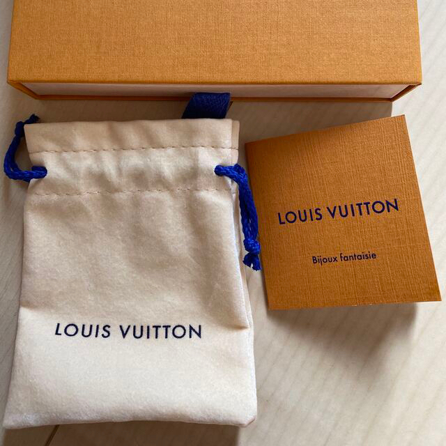 LOUIS VUITTON(ルイヴィトン)のLOUIS VUITTON イニシャルブレスレット LV＆ME A ルイヴィトン メンズのアクセサリー(ブレスレット)の商品写真