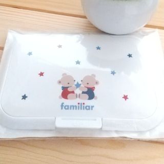 ファミリア(familiar)の値下げしマース！新品未使用ファミリア☆*°おしりふきのフタ☆*°ビタット(ベビーおしりふき)