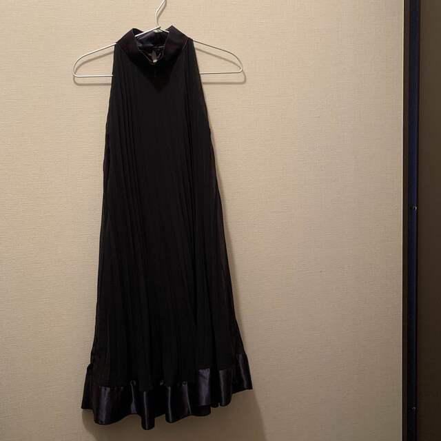 ニコルホワイト　ノースリーブ　ひざ丈　ドレス レディースのフォーマル/ドレス(ミディアムドレス)の商品写真