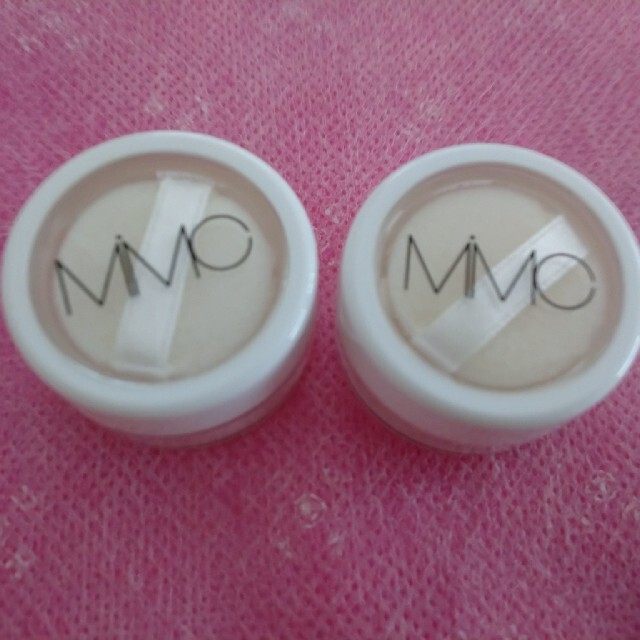 MiMC(エムアイエムシー)のMiMC モイスチュアシルク T コスメ/美容のベースメイク/化粧品(フェイスパウダー)の商品写真