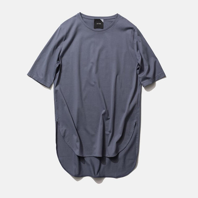 Demi-Luxe BEAMS(デミルクスビームス)のATON スビン ラウンドヘム Tシャツ　チャコールグレー レディースのトップス(Tシャツ(半袖/袖なし))の商品写真