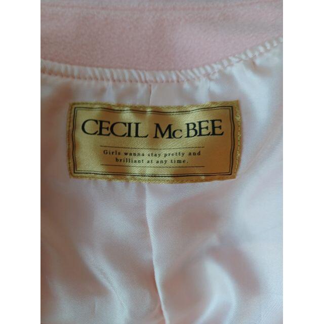 CECIL McBEE(セシルマクビー)のセシルマクビー　冬用コート　M　美品♪　可愛らしい色で秀逸なデザインコート♪ レディースのジャケット/アウター(トレンチコート)の商品写真