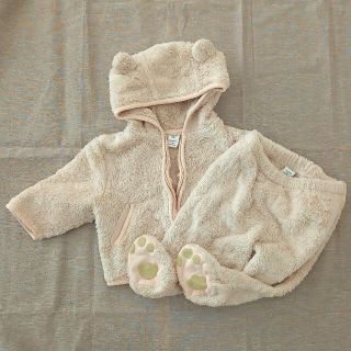 ベビーギャップ(babyGAP)の★最終値下げ★　70サイズ　モコモコ　くまちゃん　ベージュ(ジャケット/コート)