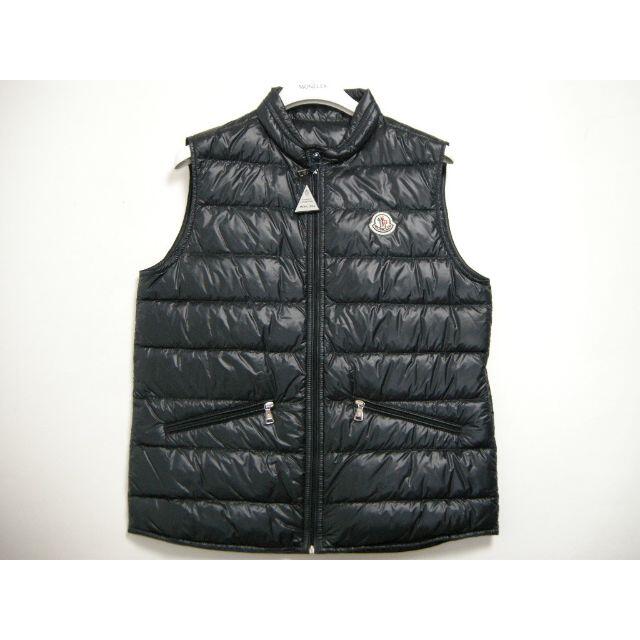 MONCLER(モンクレール)のキッズ14A(男性0/女性1-2相当)モンクレール■新品GUIライトダウンベスト キッズ/ベビー/マタニティのキッズ服男の子用(90cm~)(ジャケット/上着)の商品写真