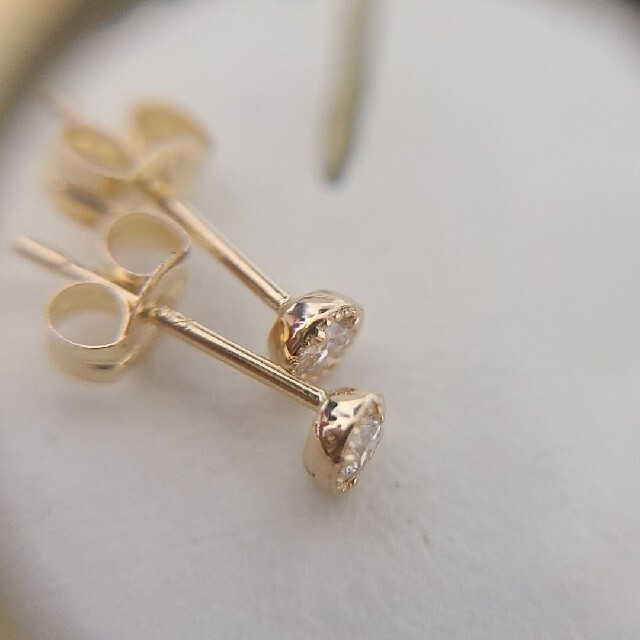 agete K18 YG ミル打ち ダイヤピアス 0.08ct 女性が喜ぶ♪ 10174円