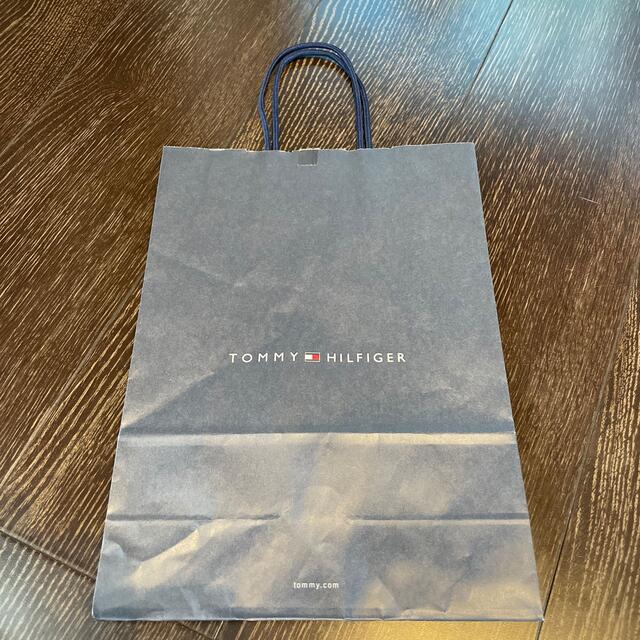 TOMMY HILFIGER(トミーヒルフィガー)のTOMMY HILFIGER 紙袋 レディースのバッグ(ショップ袋)の商品写真